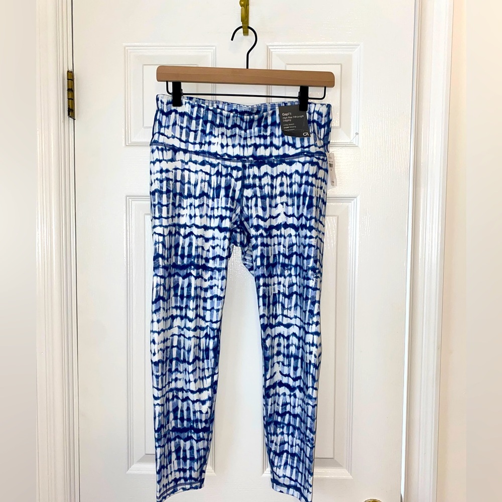 GapFit High Rise 7/8 Length Legging NWT